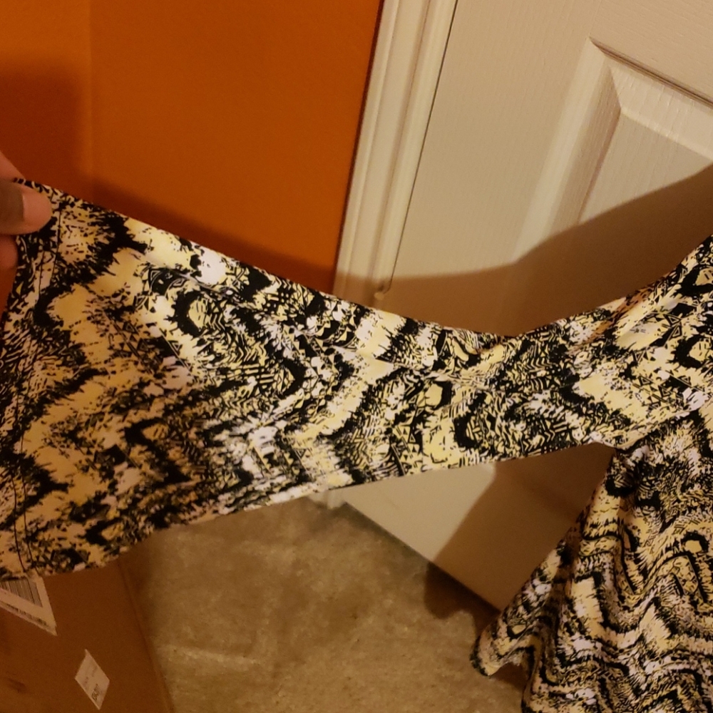 Blouse - Picture 3 of 5